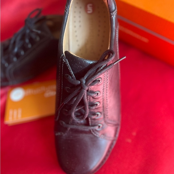 ❤️❤️ Unstructured by Clark’s Black Leather Lace Up Loafer “NWT” ❤️❤️ - Picture 2 of 10